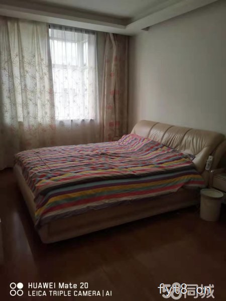 北苑小区错层精装修三楼