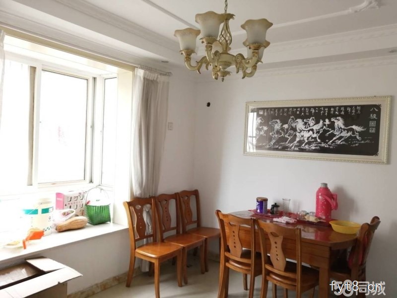 尚鼎国际 精装电梯七楼 超大空间 宽敞明亮