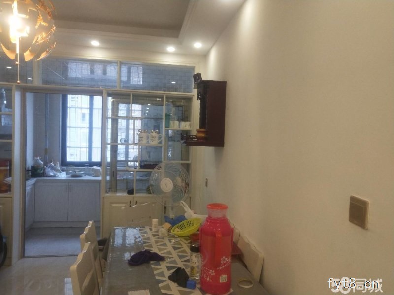 国祯精装入住不到半年 满五唯一出售 不限首付 随时看房